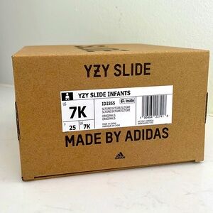 NWT Yzy / Yeezy Slides in gray infant/toddler size US 7K